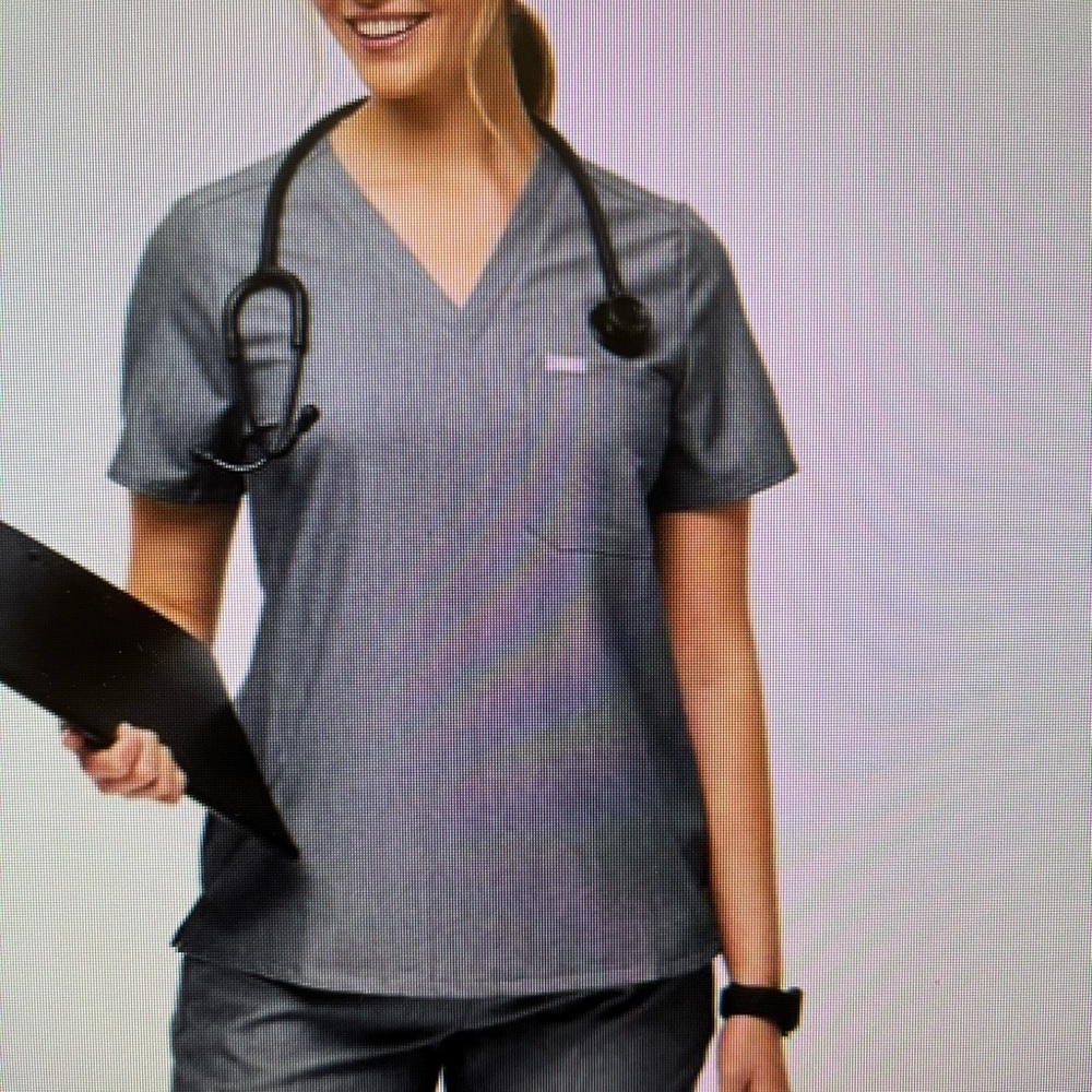 FIGS SCRUB SET (top+straight leg pant)